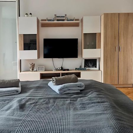 Center Apartment Iva Novi Sad Dış mekan fotoğraf