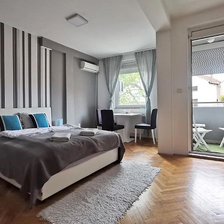 Center Apartment Iva Novi Sad Dış mekan fotoğraf