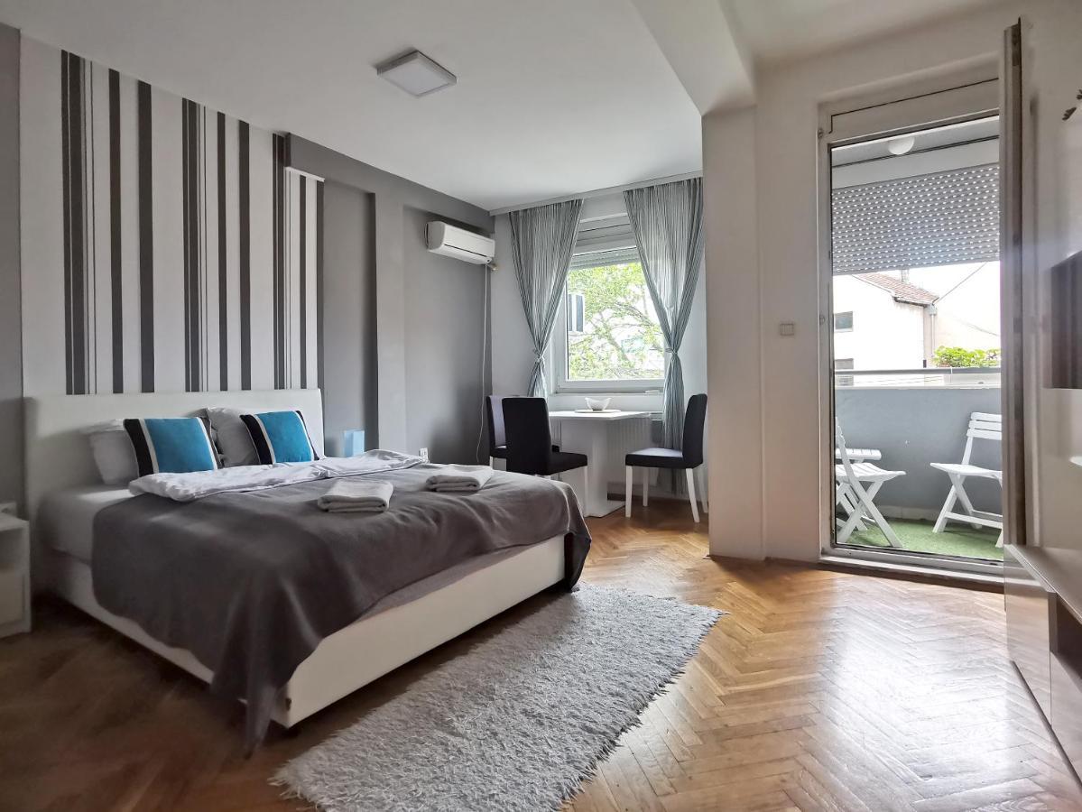 Center Apartment Iva Novi Sad Dış mekan fotoğraf